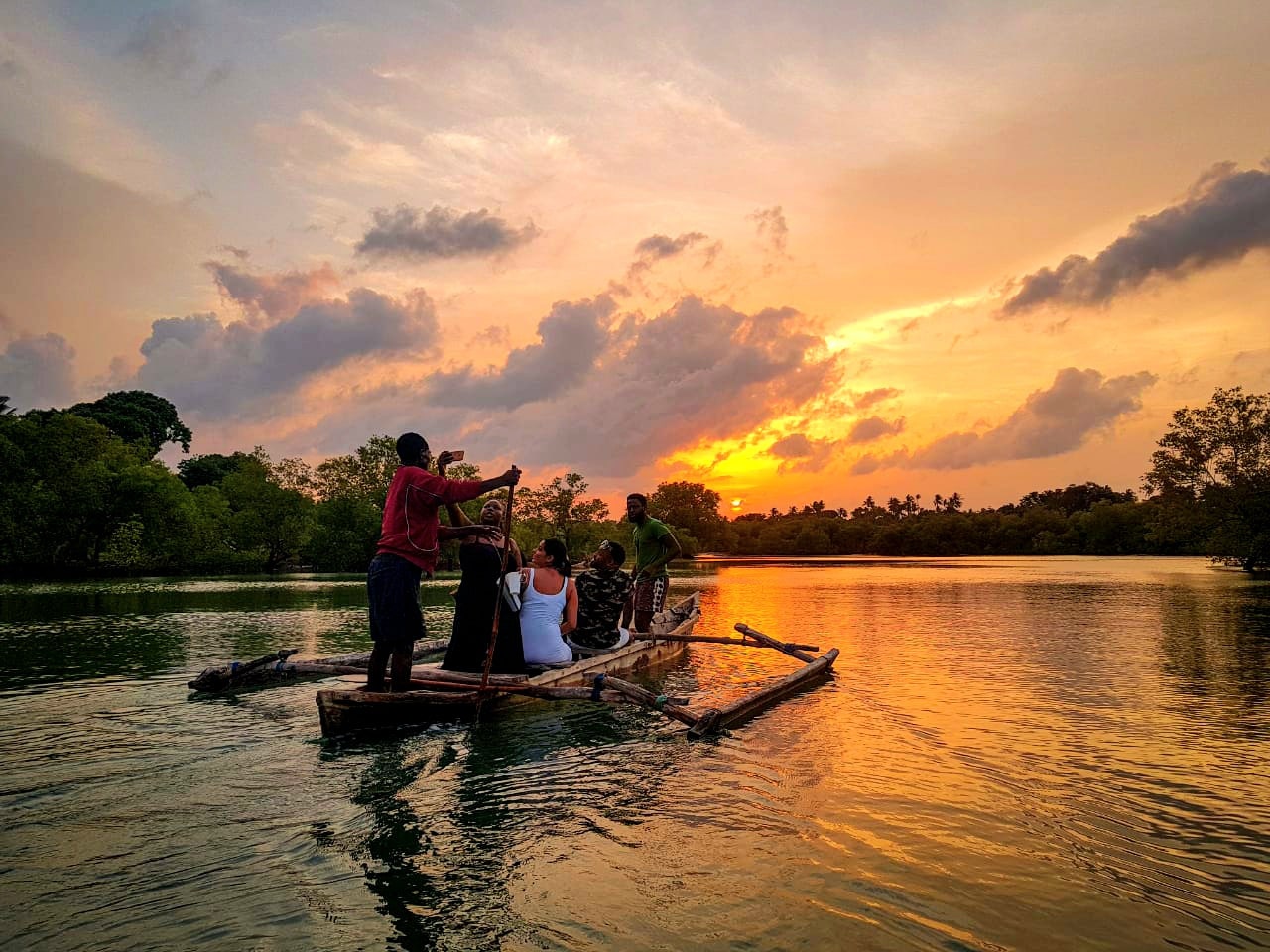 SUNSET CANOE RIDE AT KONGO RIVER